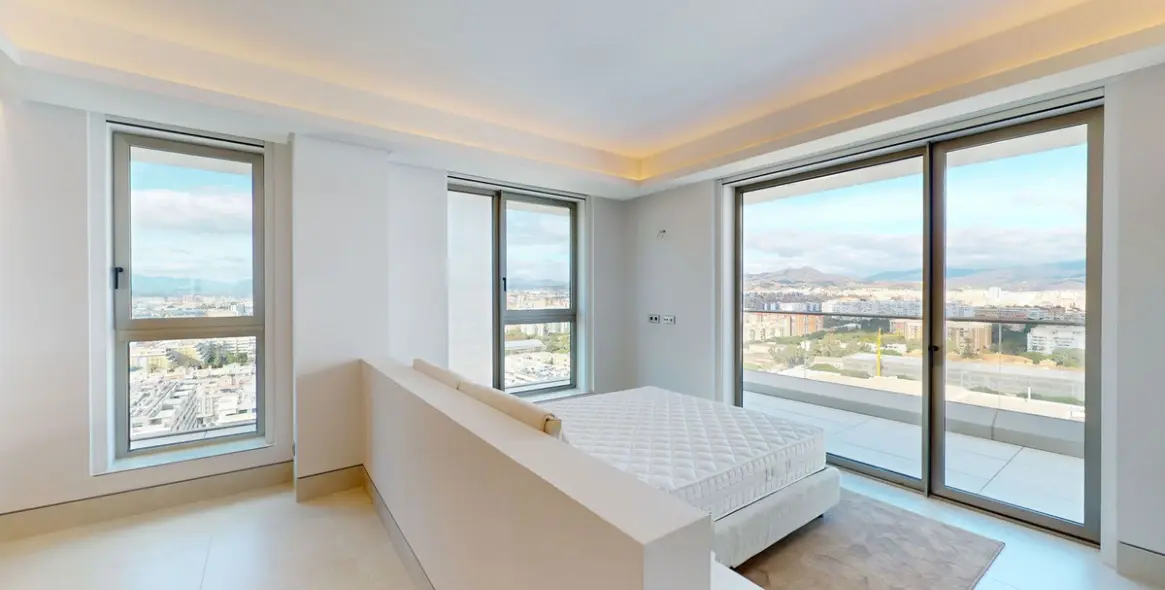 Долгосрочная аренда пентхауса в Málaga 27