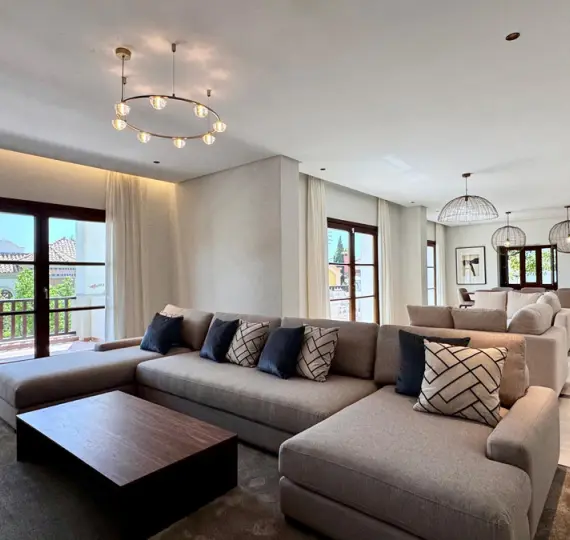 Long-term rent of detached villa in The Golden Mile