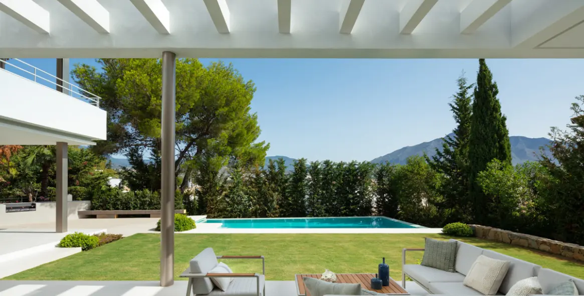 Long-term rent of detached villa in Aloha 3