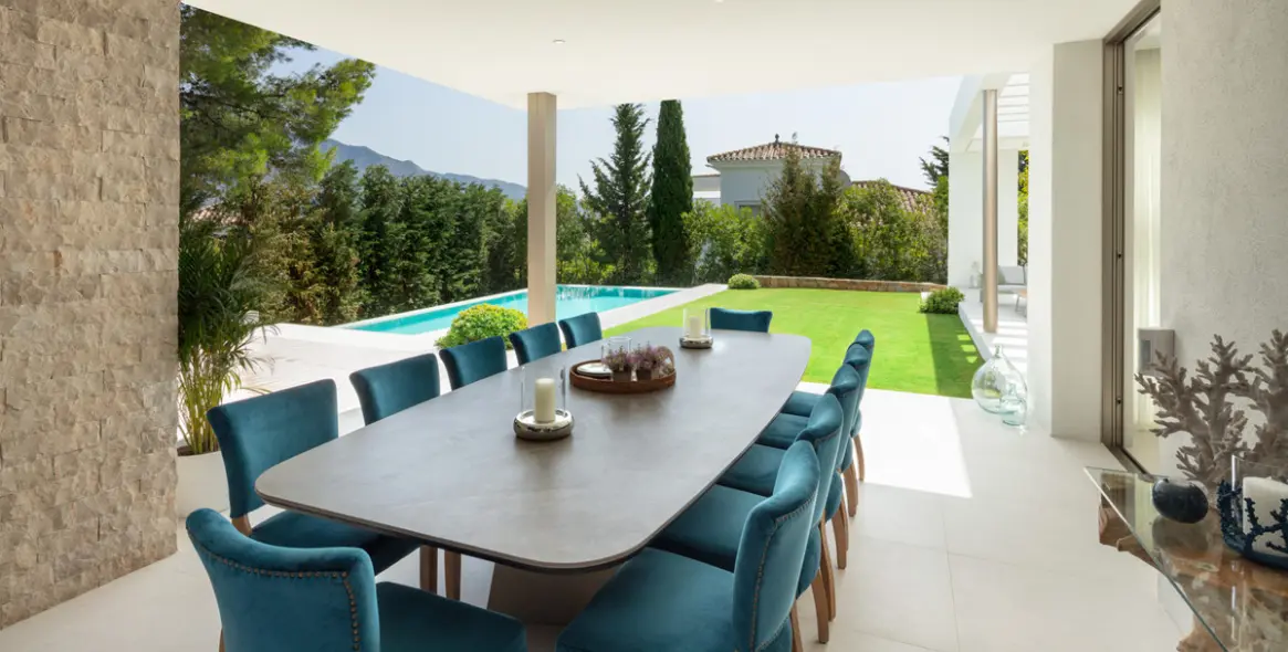 Long-term rent of detached villa in Aloha 8