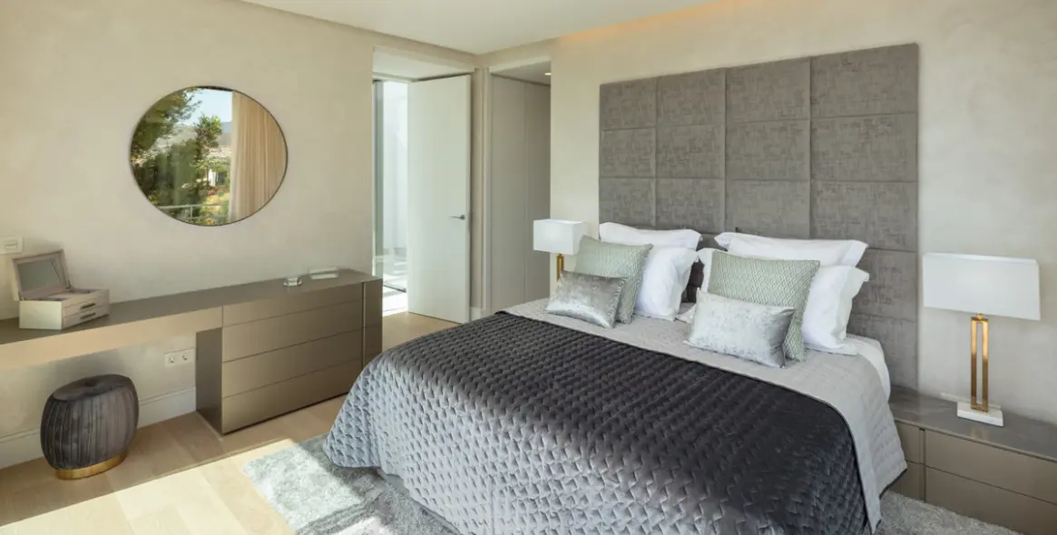 Long-term rent of detached villa in Aloha 16