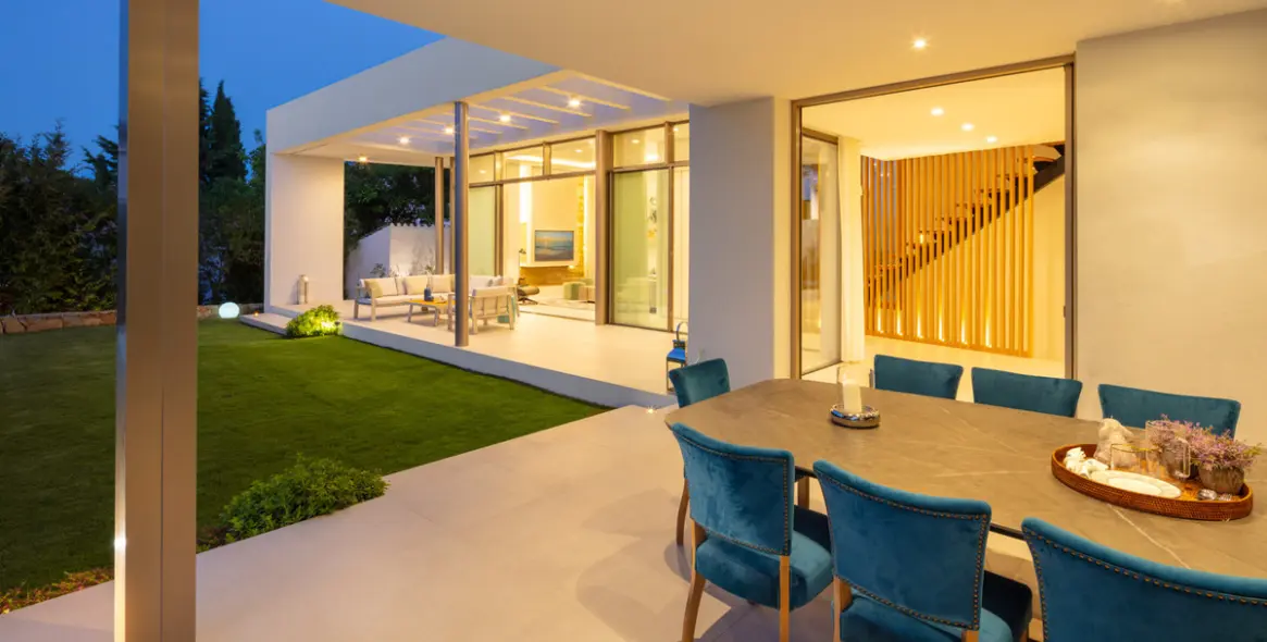 Short-term rent of detached villa in Aloha 32
