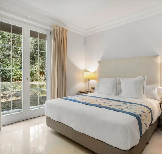 Long-term rent of detached villa in The Golden Mile