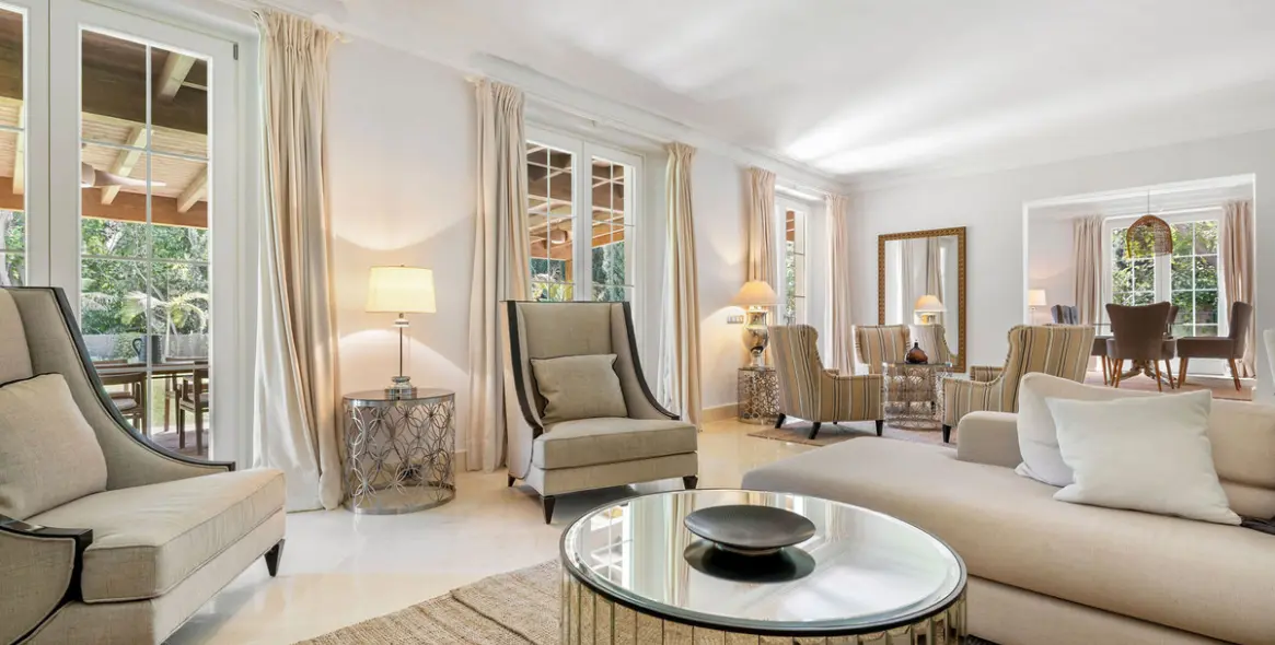 Long-term rent of detached villa in The Golden Mile 12