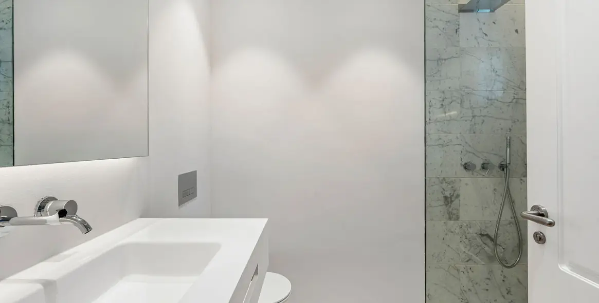 Long-term rent of detached villa in The Golden Mile 18