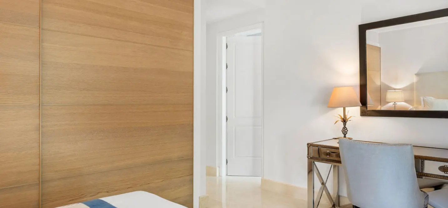 Long-term rent of detached villa in The Golden Mile 4