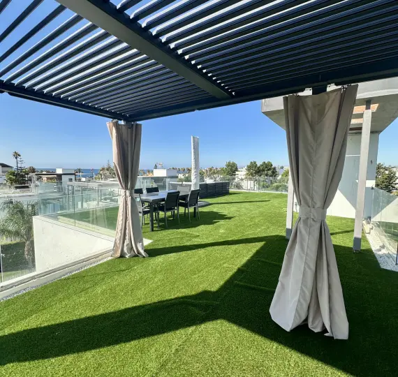 Long-term rent of detached villa in The Golden Mile