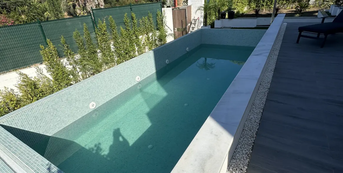 Long-term rent of detached villa in The Golden Mile 17