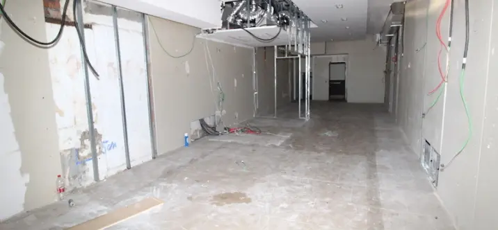 Долгосрочная аренда магазина в Puerto Banús 0