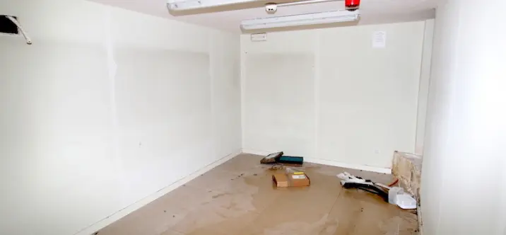 Долгосрочная аренда магазина в Puerto Banús 3