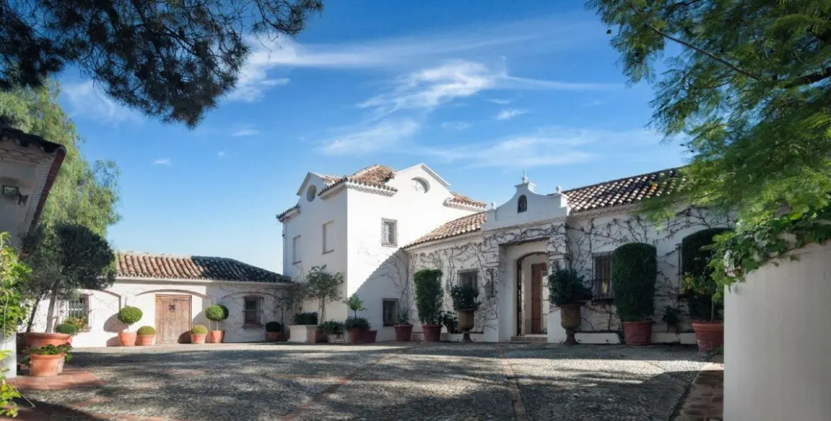 Долгосрочная аренда  отдельно стоящей виллы в El Madroñal 23