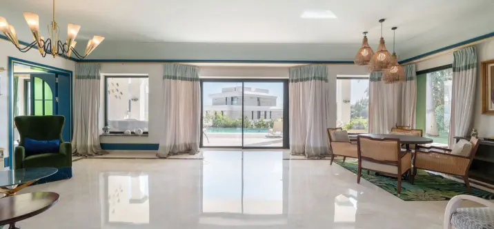 Long-term rent of detached villa in Estepona 1