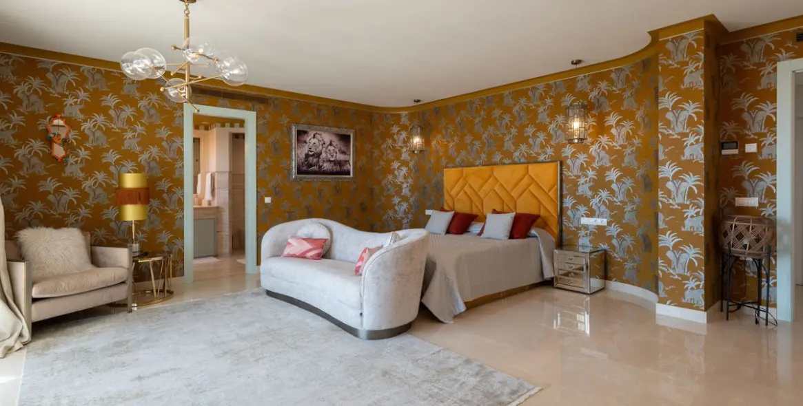 Long-term rent of detached villa in Estepona 14