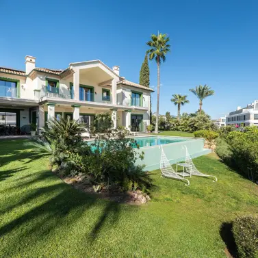 Долгосрочная аренда  отдельно стоящей виллы в Estepona