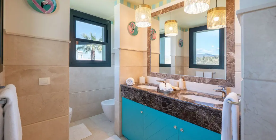 Долгосрочная аренда  отдельно стоящей виллы в Estepona 18