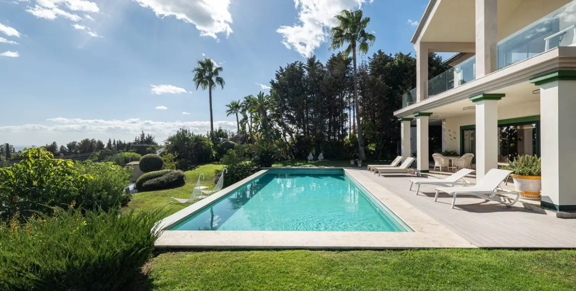 Long-term rent of detached villa in Selwo 50