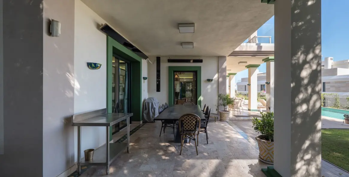 Long-term rent of detached villa in Selwo 55