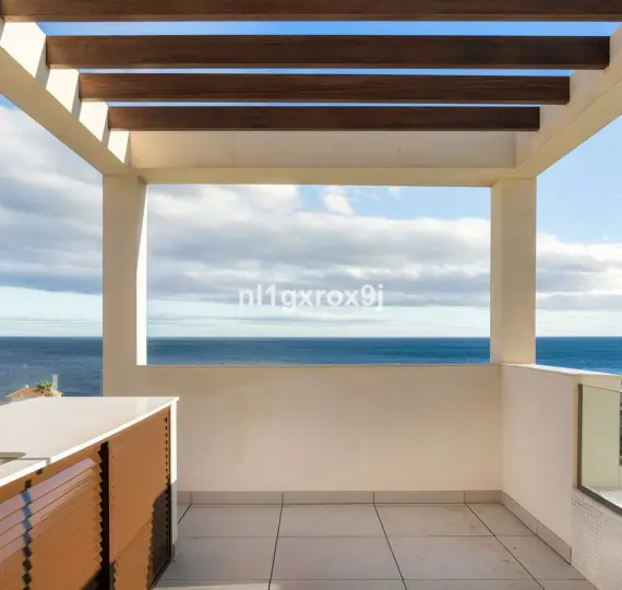 Long-term rent of penthouse duplex in Estepona