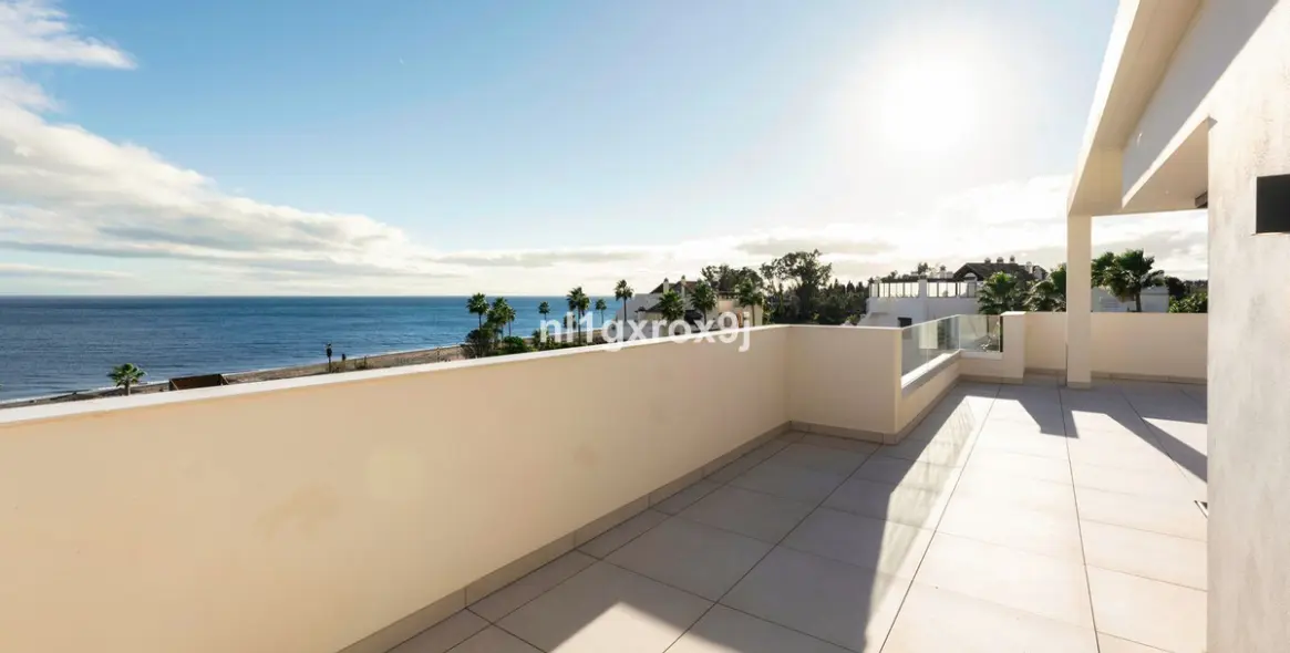 Долгосрочная аренда двухуровневого пентхауса в Estepona 21