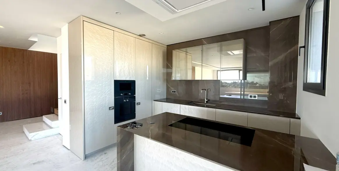 Long-term rent of penthouse duplex in Marbella (district The Golden Mile) 3