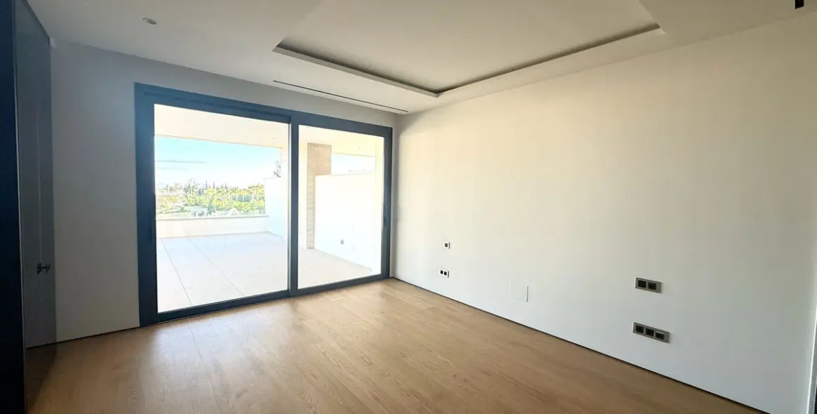 Long-term rent of penthouse duplex in Marbella (district The Golden Mile) 4