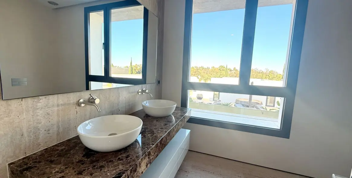 Long-term rent of penthouse duplex in Marbella (district The Golden Mile) 8