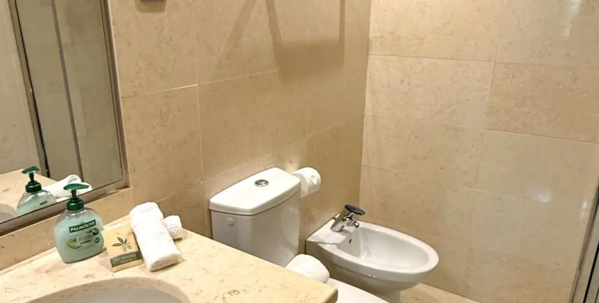 Long-term rent of middle floor apartment in Marbella (district The Golden Mile) 10