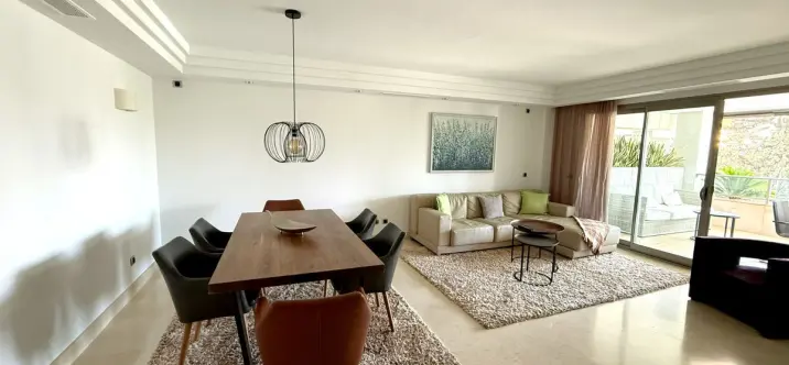 Long-term rent of middle floor apartment in The Golden Mile 2