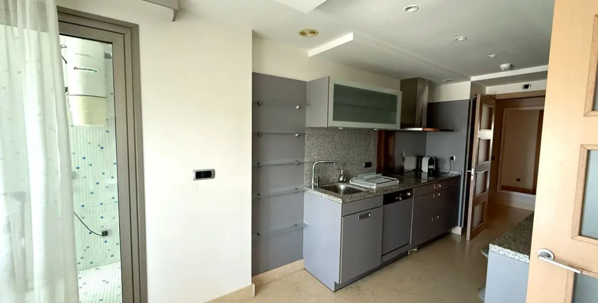 Alquiler a largo plazo de apartamento en planta media en The Golden Mile 7