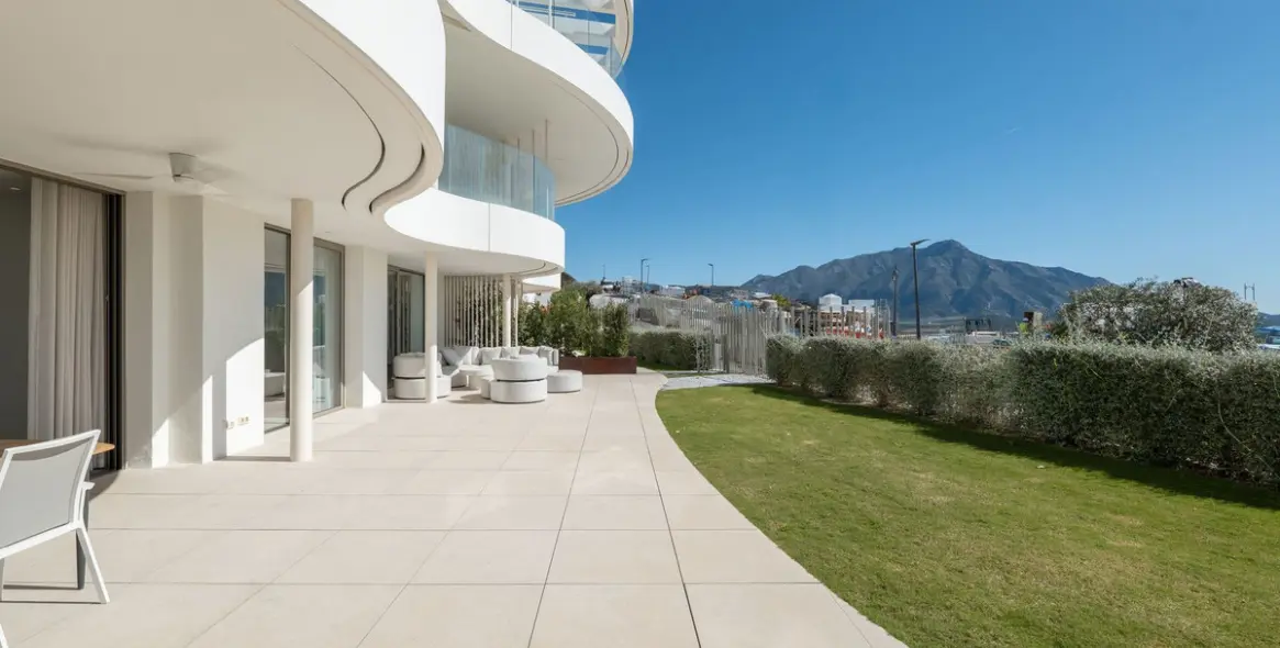 Long-term rent of ground floor apartment in Benahavís 3