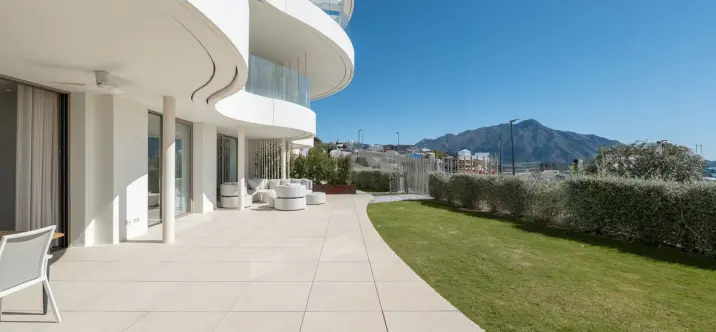 Долгосрочная аренда апартаментов на первом этаже в Benahavís 2