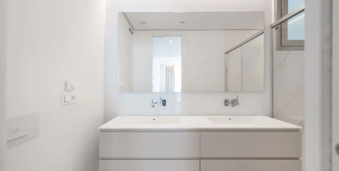 Long-term rent of ground floor apartment in Benahavís 10