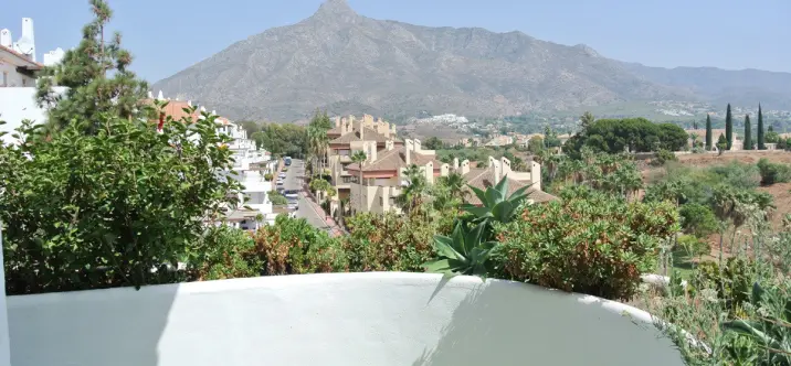 Penthouse R5137921 1