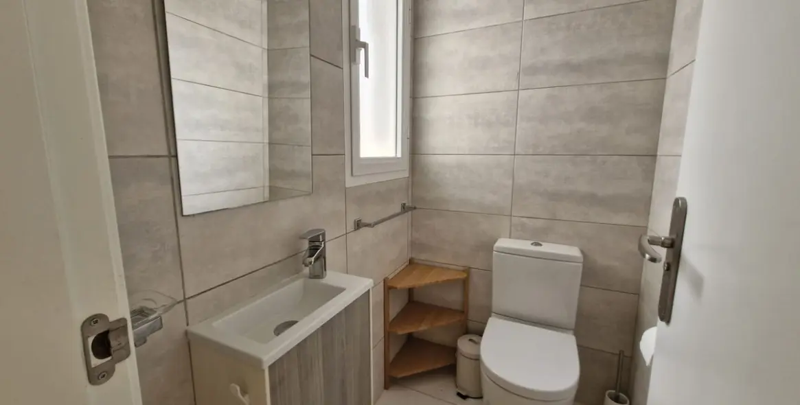 Long-term rent of penthouse in Marbella (district The Golden Mile) 10