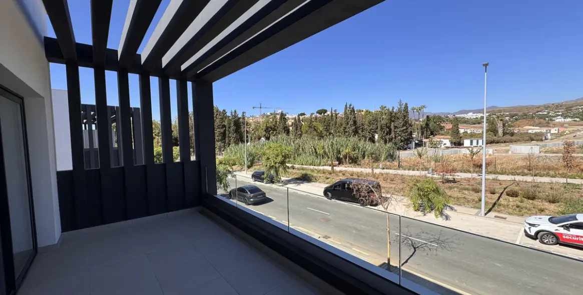 Long-term rent of semi-detached house in Atalaya 5