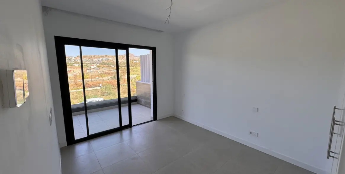 Long-term rent of semi-detached house in Atalaya 10