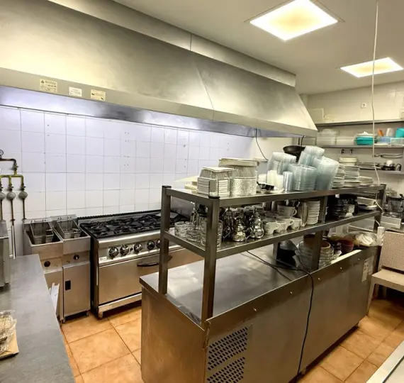 Long-term rent of commercial premises in Puerto Banús