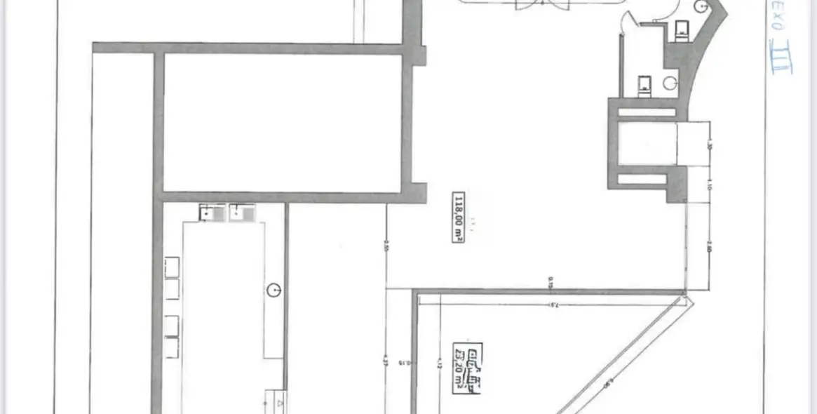 Long-term rent of commercial premises in Puerto Banús 12