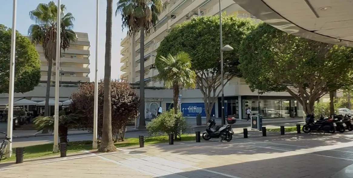 Долгосрочная аренда коммерческого помещения в Puerto Banús 11