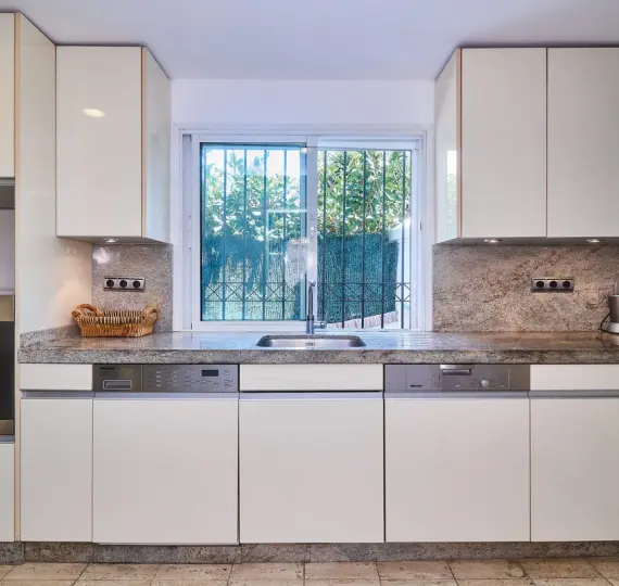 Long-term rent of townhouse in Marbella