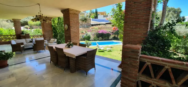 Long-term rent of detached villa in El Rosario 1