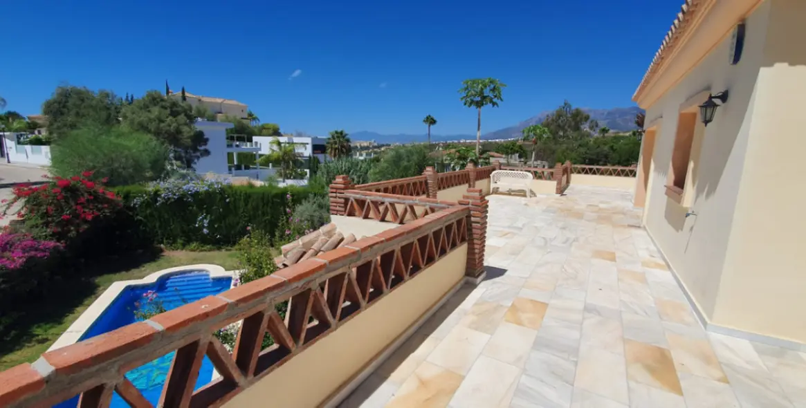Long-term rent of detached villa in El Rosario 5
