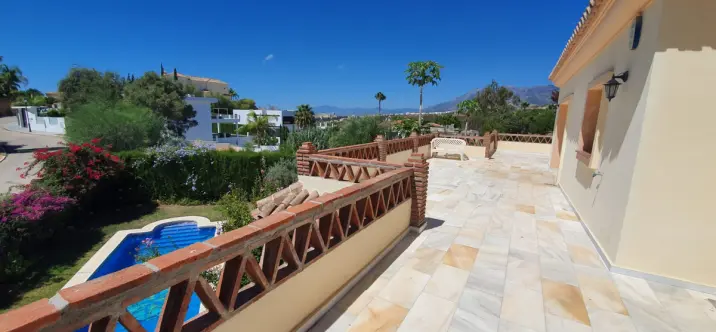 Long-term rent of detached villa in El Rosario 4