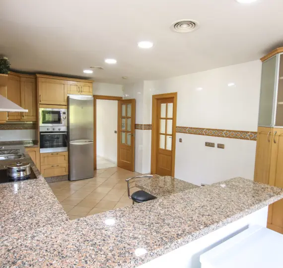 Long-term rent of detached villa in El Rosario