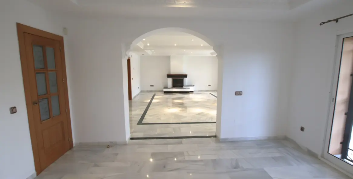 Long-term rent of detached villa in El Rosario 7