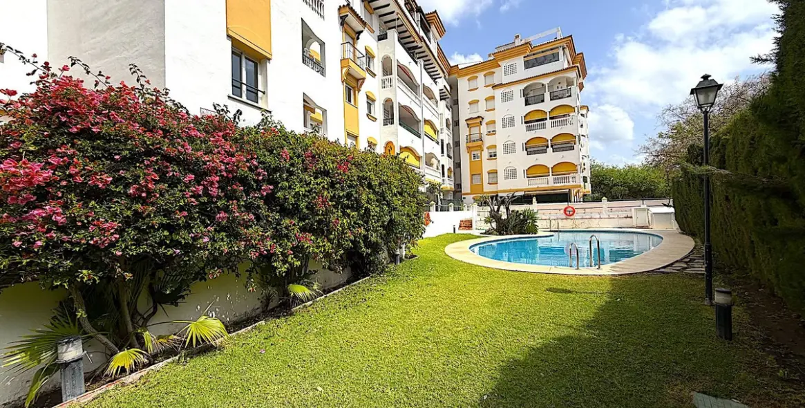 Продажа двухуровневого пентхауса в San Pedro de Alcántara 27