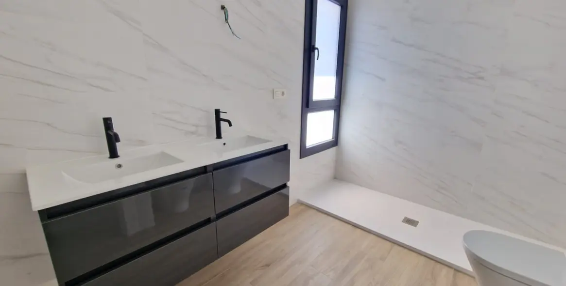 Sale of semi-detached house in Manilva 13