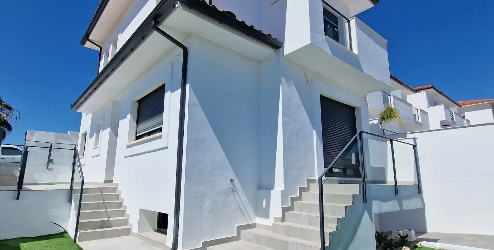 Sale of semi-detached house in Manilva 25