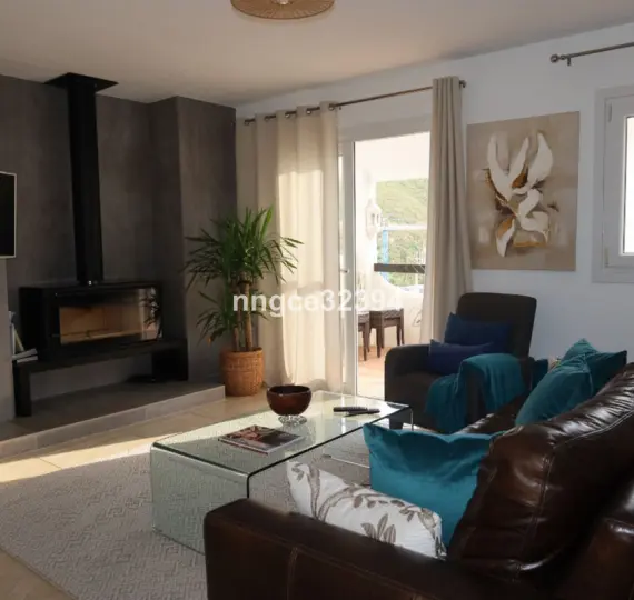 Sale of penthouse in Benahavís