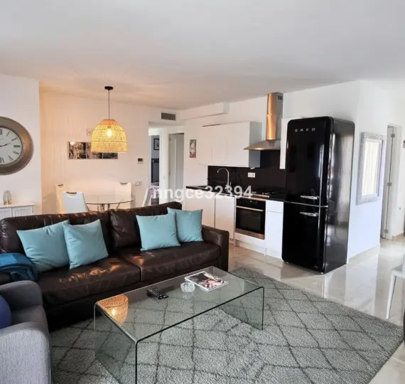 Sale of penthouse in Benahavís